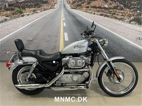 XL 883 C Sportster Custom